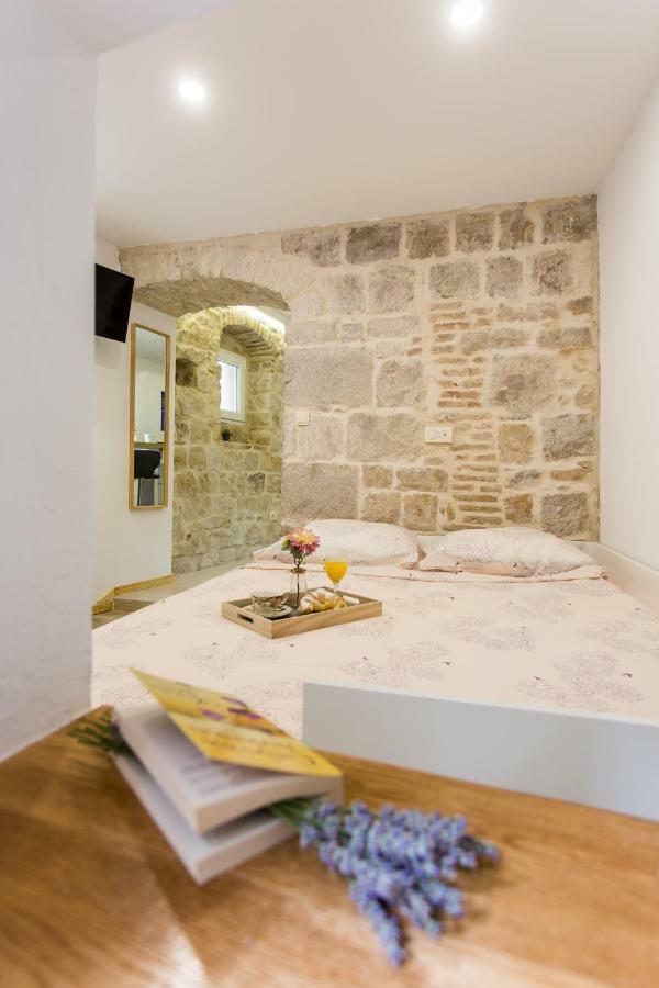 Studio Apartman "Brce" Kaštela Extérieur photo