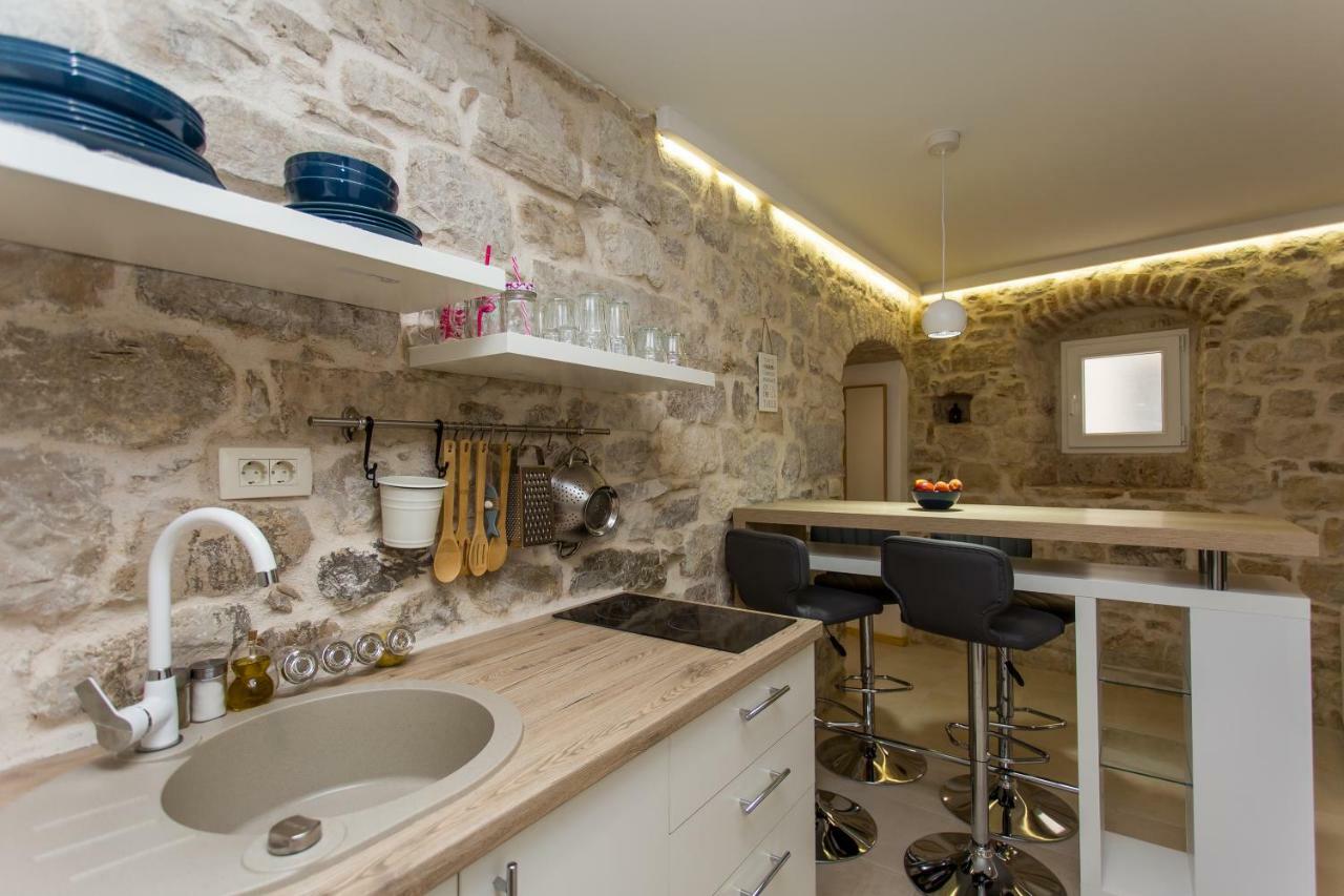Studio Apartman "Brce" Kaštela Extérieur photo