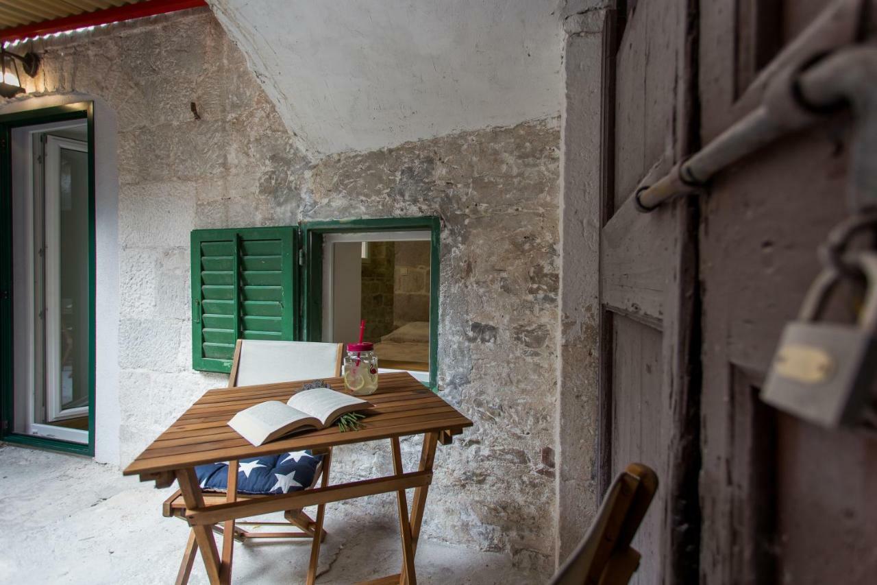 Studio Apartman "Brce" Kaštela Extérieur photo